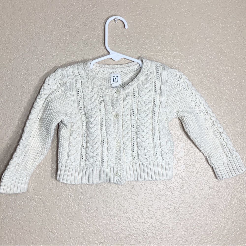 Gap baby girl chunky knit sweater